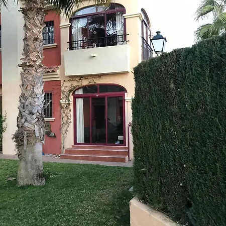 A Quiet House In The Neighborhood Of Urbanizacion Club Salino Torrevieja